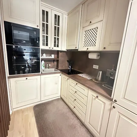 Appartamento Lux Sa Garazom